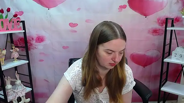 Snapshot of FreyaDak chatting on April 29, 5:06 pm FreyaDak online show from April 29, 5:06 pm