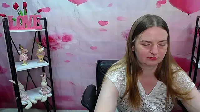 Snapshot of FreyaDak chatting on May 26, 5:11 pm FreyaDak online show from May 26, 5:11 pm