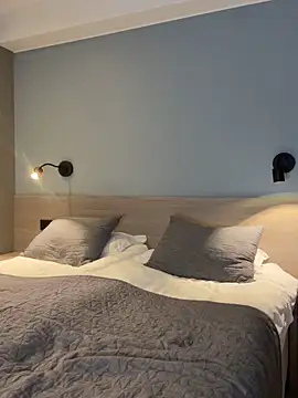 Olivia Collins1 online show from October 27, 11:38 pm