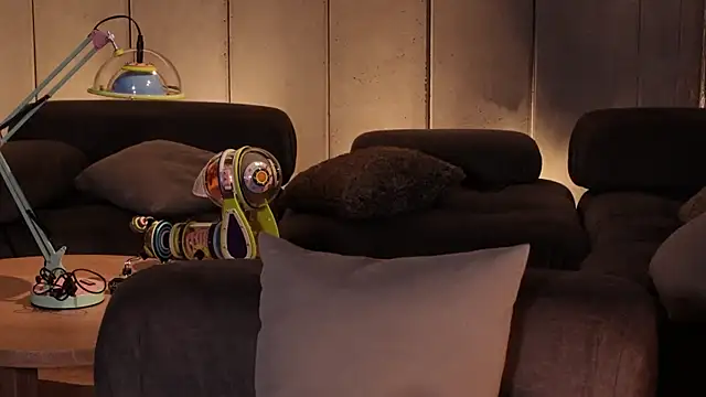 Olivia Collins1 online show from March 2, 5:19 am