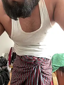 malout123J online show from April 12, 3:48 pm