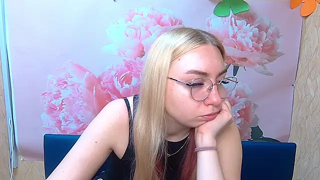 Snapshot of BeatriceFly chatting on September 27, 11:38 am BeatriceFly online show from September 27, 11:38 am