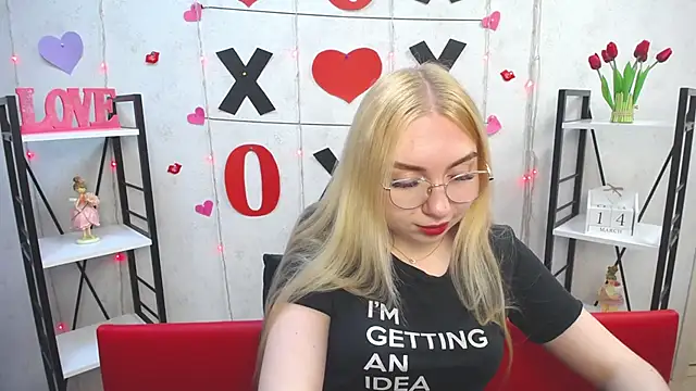 Snapshot of BeatriceFly chatting on March 15, 9:52 am BeatriceFly online show from March 15, 9:52 am