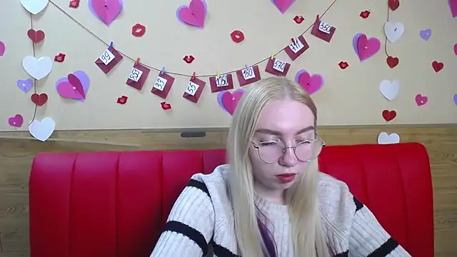 Snapshot of BeatriceFly chatting on February 20, 3:19 pm BeatriceFly online show from February 20, 3:19 pm