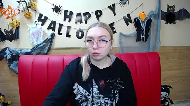 Snapshot of BeatriceFly chatting on October 28, 12:59 pm BeatriceFly online show from October 28, 12:59 pm