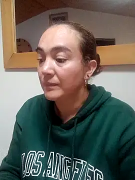 skayhot  online show from March 24, 12:38 pm