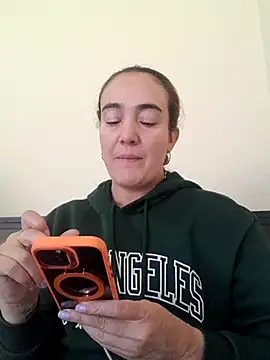 skayhot  online show from April 24, 1:57 pm