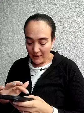 skayhot  online show from September 29, 1:06 pm