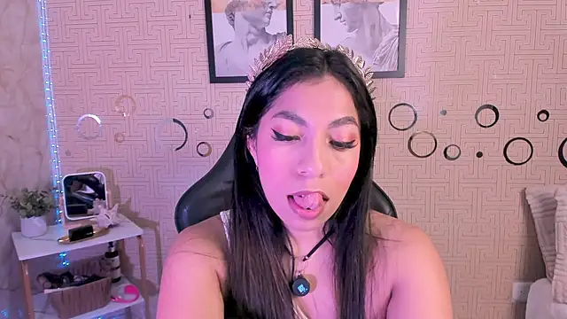 Snapshot of Mia_Gothzx chatting on June 4, 12:43 pm Mia Gothzx online show from June 4, 12:43 pm