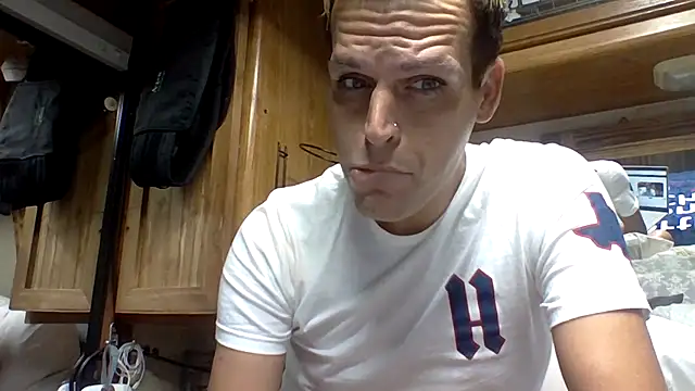 Dreagon79 online show from October 4, 4:08 pm