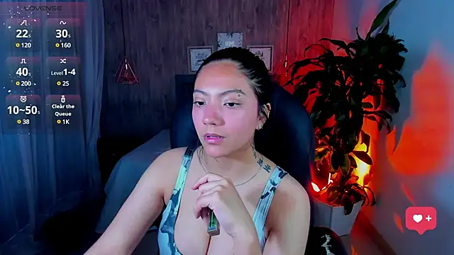 Snapshot of miichael_black chatting on March 5, 2:01 pm miichael black online show from March 5, 2:01 pm