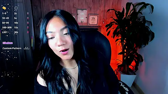 Snapshot of miichael_black chatting on September 24, 8:37 pm miichael black online show from September 24, 8:37 pm