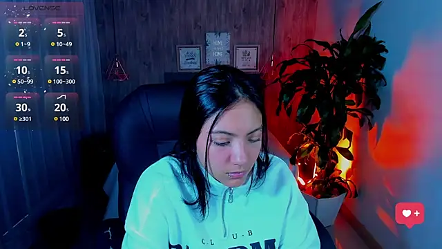 Snapshot of miichael_black chatting on March 2, 1:53 pm miichael black online show from March 2, 1:53 pm
