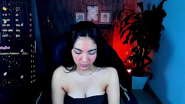 Snapshot of miichael_black chatting on October 18, 9:39 pm miichael black online show from October 18, 9:39 pm