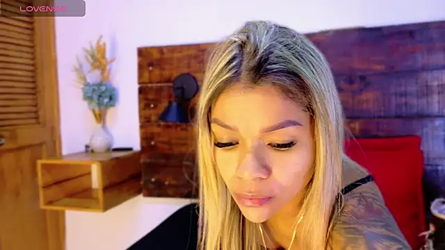 Celeste sanz online show from April 15, 9:59 am