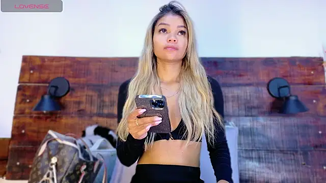 Celeste sanz online show from February 7, 10:01 am