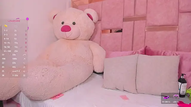 emily daarell online show from March 31, 8:44 pm