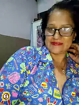 Snapshot of Edged_Hot69 chatting on May 26, 2:20 am Edged Hot69 online show from May 26, 2:20 am