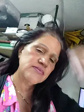 Snapshot of Edged_Hot69 chatting on April 15, 9:15 pm Edged Hot69 online show from April 15, 9:15 pm