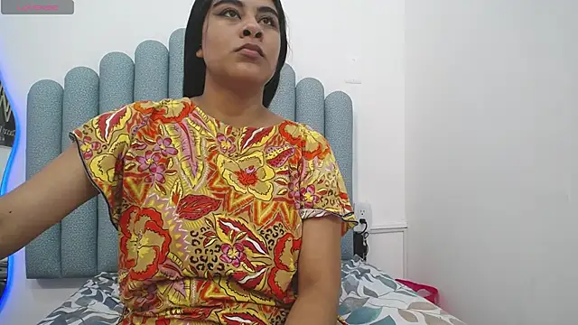 Snapshot of iniyalaboni chatting on March 18, 10:48 pm iniyalaboni online show from March 18, 10:48 pm