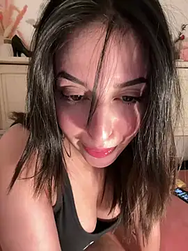 Snapshot of Hot_malak chatting on December 14, 1:17 am Hot malak online show from December 14, 1:17 am