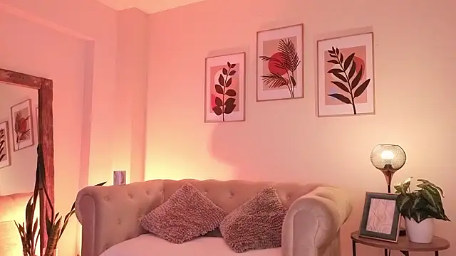 DahianaWalcott online show from March 11, 3:06 pm