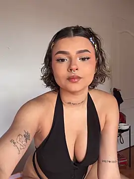 DahianaWalcott online show from April 2, 8:48 pm