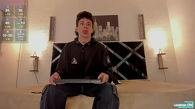 toyboys1 online show from October 8, 3:41 am