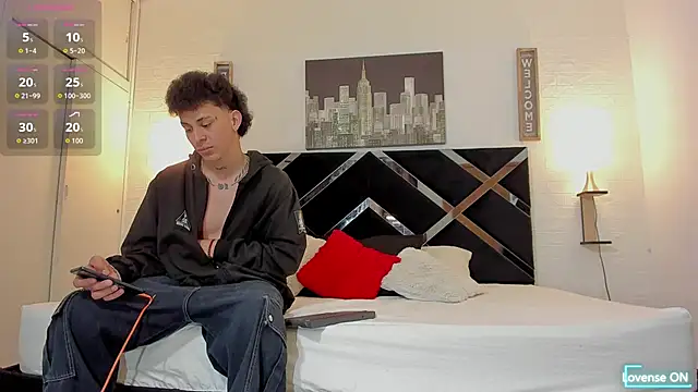 toyboys1 online show from September 10, 3:49 am