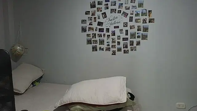 Snapshot of tammyandrade_ chatting on July 17, 4:04 pm tammyandrade online show from July 17, 4:04 pm