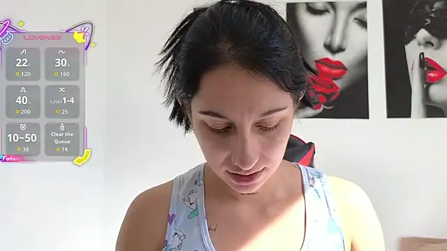 tammyandrade  online show from May 20, 1:19 pm