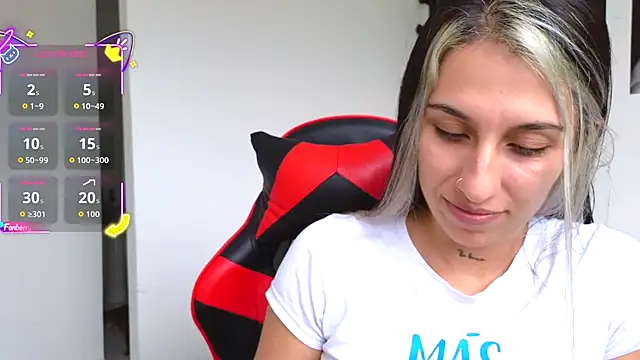 tammyandrade  online show from November 28, 8:09 pm