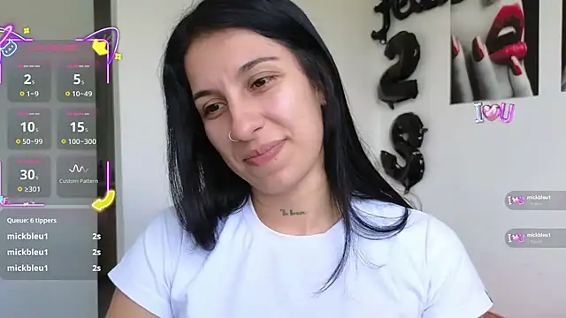 tammyandrade  online show from February 14, 5:13 pm