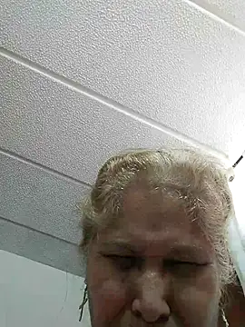 girl amada online show from October 28, 1:32 pm