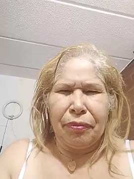 Snapshot of girl_amada chatting on September 9, 1:59 am girl amada online show from September 9, 1:59 am