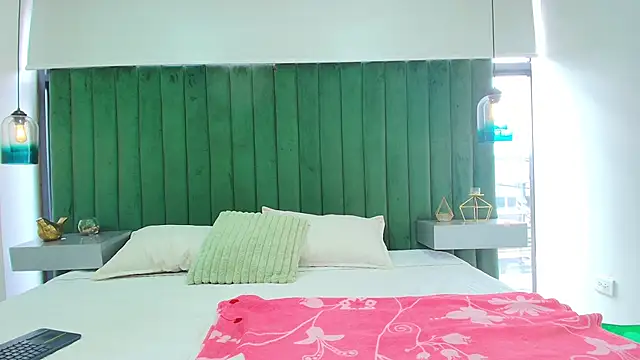girl amada online show from May 23, 6:51 pm