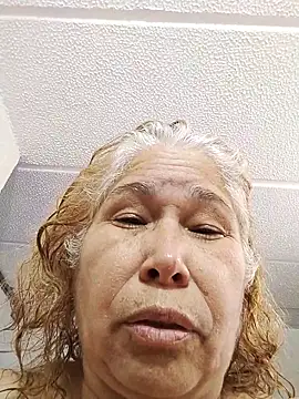 girl amada online show from November 29, 4:18 pm