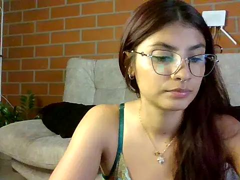 hanna beili online show from January 30, 10:30 pm