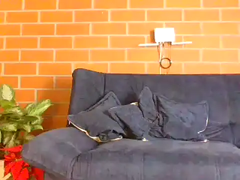 hanna beili online show from December 18, 5:42 pm