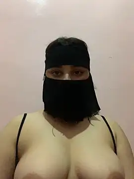 Snapshot of Miss-Soka chatting on December 20, 6:35 pm Miss-Soka online show from December 20, 6:35 pm