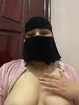 Snapshot of Miss-Soka chatting on December 25, 6:09 am Miss-Soka online show from December 25, 6:09 am