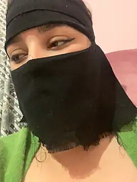 Snapshot of Miss-Soka chatting on February 4, 5:53 am Miss-Soka online show from February 4, 5:53 am