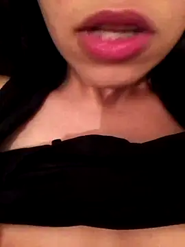 Snapshot of 3ashi9aa chatting on February 5, 6:15 pm 3ashi9aa online show from February 5, 6:15 pm