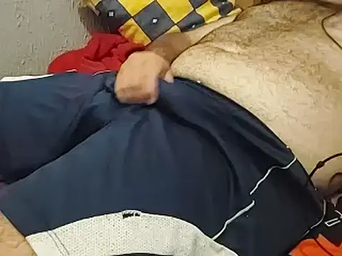 mfreitas005 online show from January 14, 12:03 am