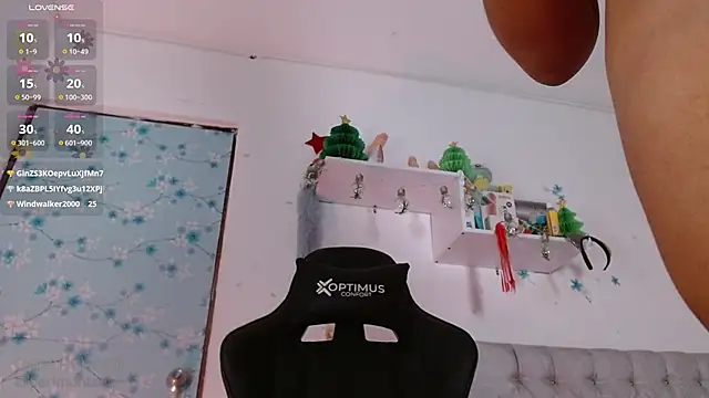 Snapshot of miss_valery2 chatting on February 17, 3:36 am miss valery2 online show from February 17, 3:36 am