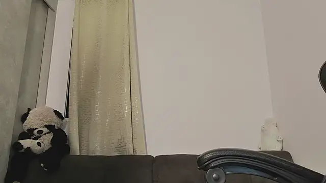 Snapshot of miss_valery2 chatting on June 12, 3:48 am miss valery2 online show from June 12, 3:48 am