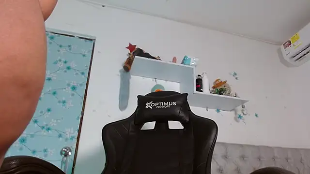 Snapshot of miss_valery2 chatting on September 28, 3:35 am miss valery2 online show from September 28, 3:35 am