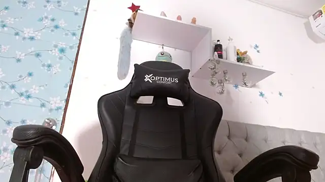 Snapshot of miss_valery2 chatting on September 14, 1:39 am miss valery2 online show from September 14, 1:39 am