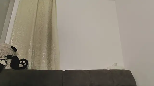 Snapshot of miss_valery2 chatting on June 21, 4:18 am miss valery2 online show from June 21, 4:18 am