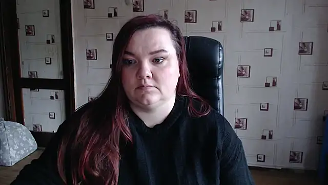 TasyaBigTTs online show from December 19, 8:49 am